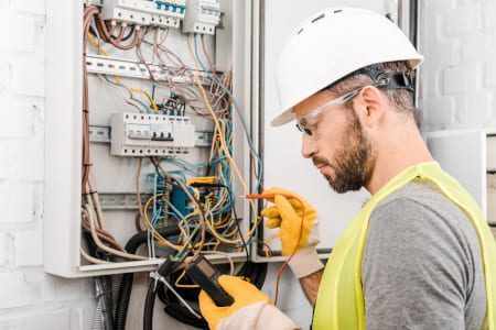 Kostenlose und unverbindliche Offerten von Elektriker aus deiner Region